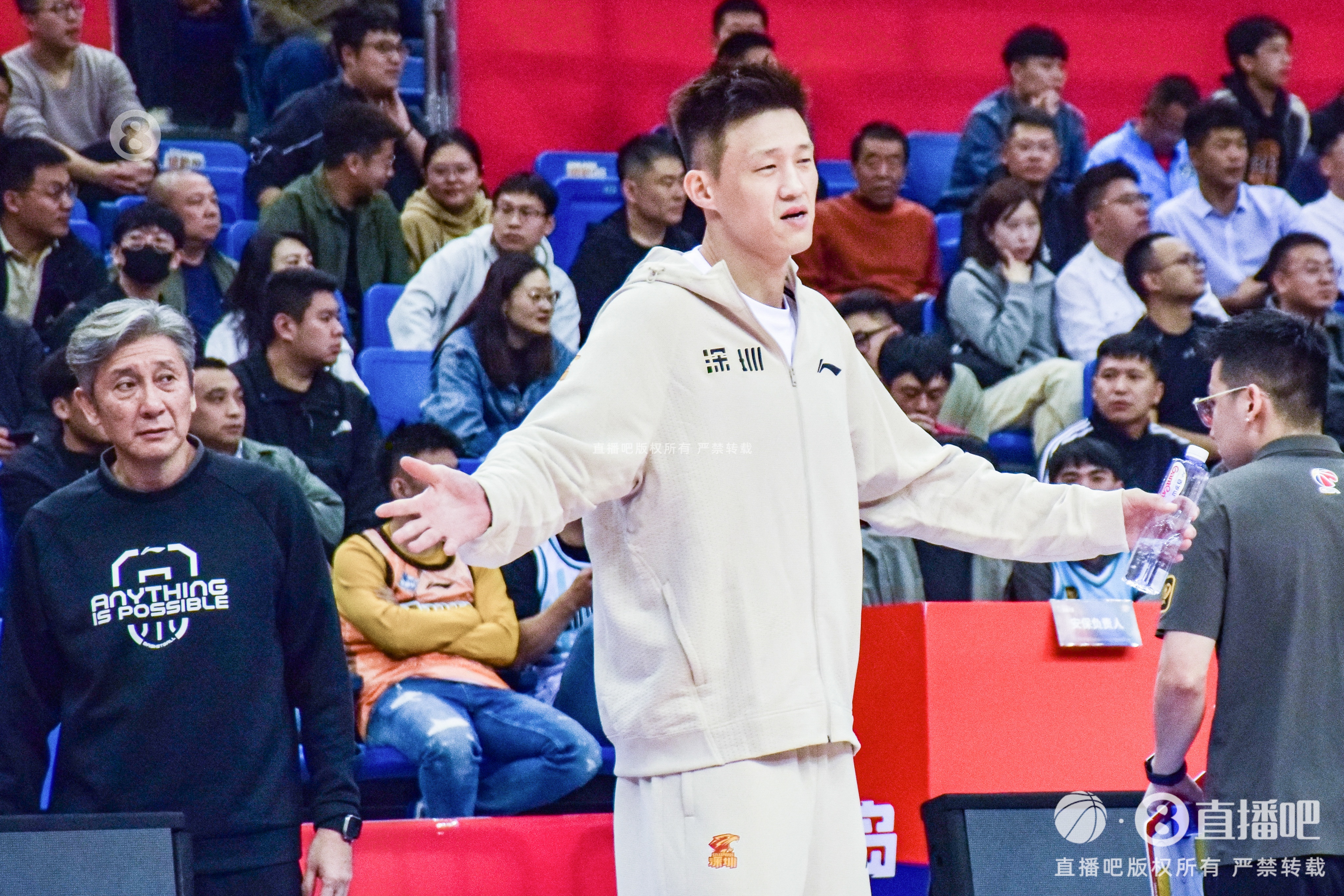郑永刚：周鹏有成为优秀教练员的潜力 希望大家多给他一些信心